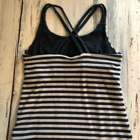 Athletic top - Picture 2 of 2